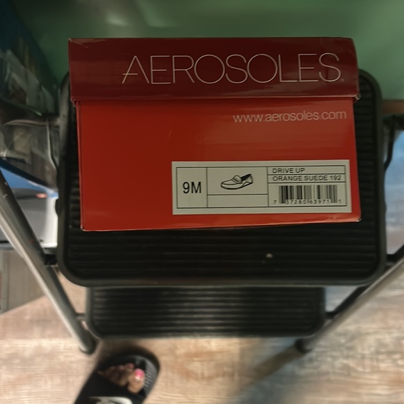 Brand new in box Aerosoles never worn - Rust/orange suede flats 9 med. - Picture 12 of 13